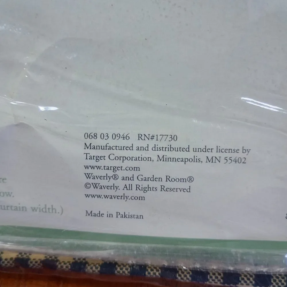 Waverly Garden Room Harbor Square Fabric Tuck Valance 72 x 18 100% Cotton Sateen